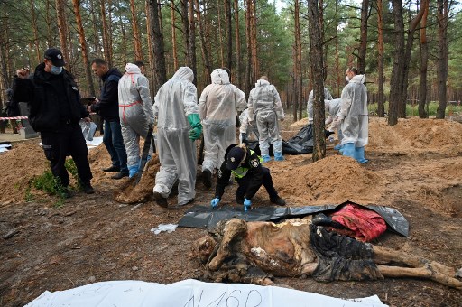 Mass graves ukraine